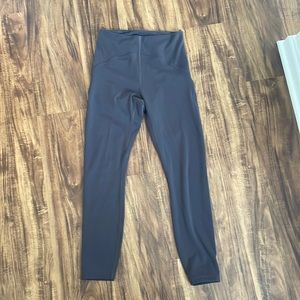 Lululemon instill legging 7/8 size 6